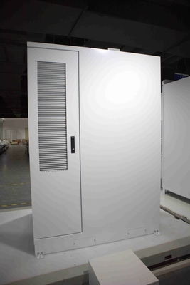 Hệ thống lưu trữ năng lượng pin công nghiệp 120KWH bảo vệ IP55 cho trong nhà và ngoài trời